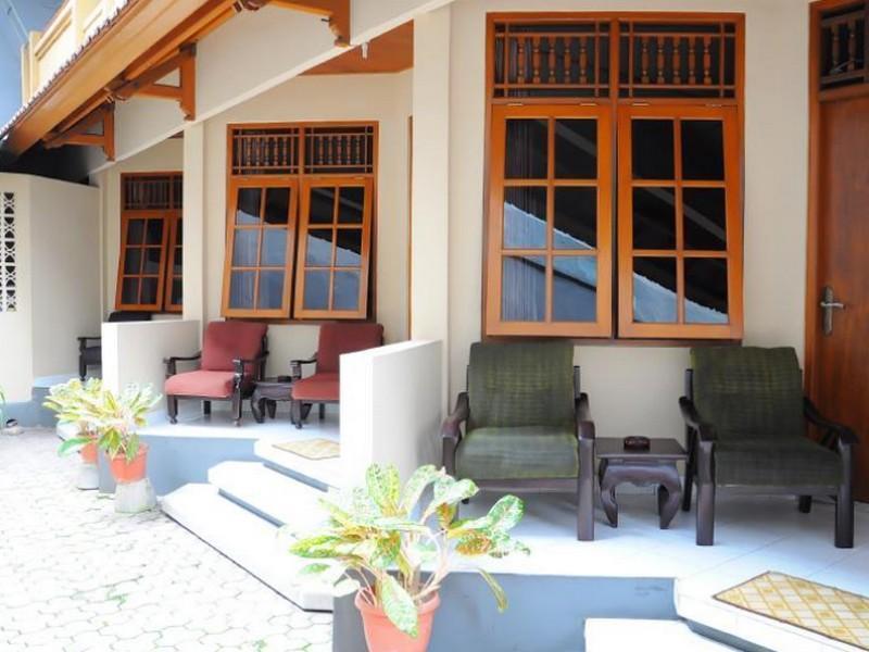 Jesens Inn III Kuta Lombok Exterior foto