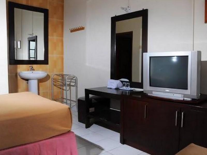Jesens Inn III Kuta Lombok Exterior foto